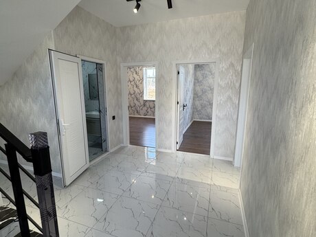5 otaqlı həyət evi, 200 m², Binə: 200 000 ₼ 4