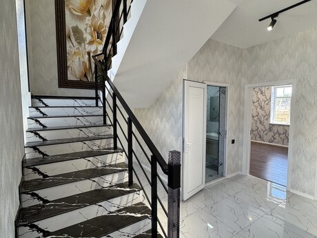 5 otaqlı həyət evi, 200 m², Binə: 200 000 ₼ 5