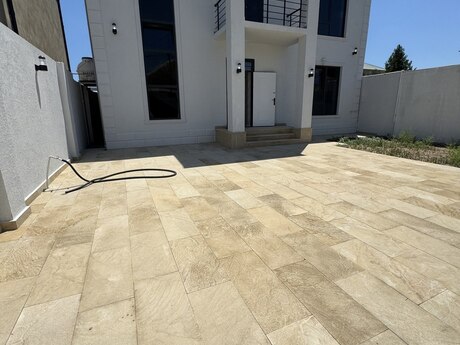 5 otaqlı həyət evi, 200 m², Binə: 200 000 ₼ 2