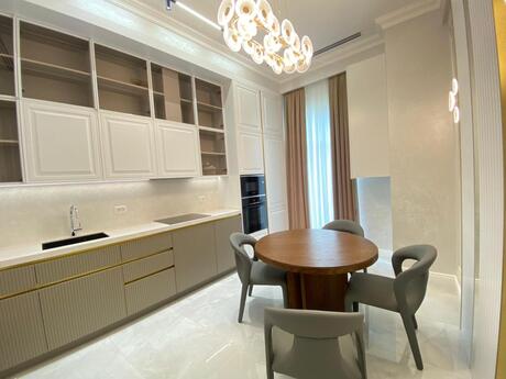 Kirayə 3 otaqlı mənzil, 150 m², Ağ şəhər: 5 000 ₼/ay 5