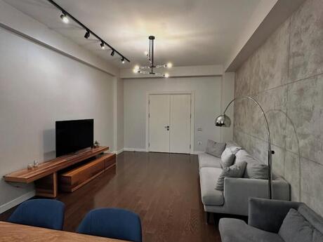 2-room apartment for rent, 75 m², 28 May: 1 200 ₼/mo 2