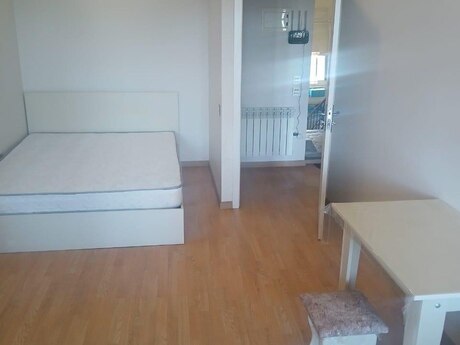 Аренда: 1-комнатная квартира, 40 м², Xalqlar Dostluğu: 550 ₼/мес 2