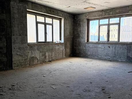 3 otaqlı mənzil, 150 m², Nizami: 385 000 ₼ 2