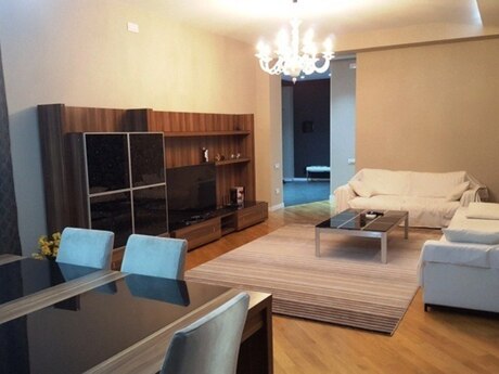 4-комн. · 200 m² · 3/17 этаж, 28 May