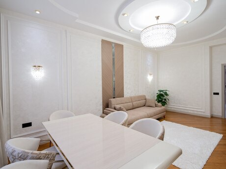 4 otaqlı mənzil, 130 m², 8 Noyabr: 425 000 ₼ 4