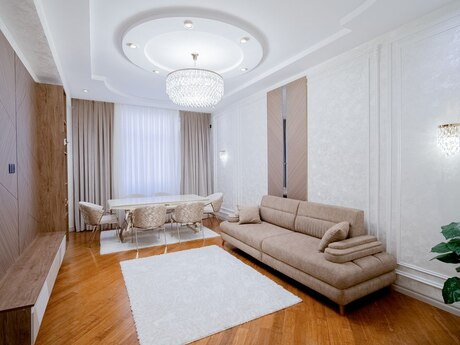 4 otaqlı mənzil, 130 m², 8 Noyabr: 425 000 ₼ 2
