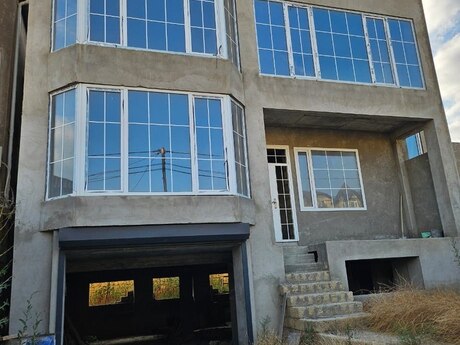 Объявление №6451539 - Баку, пос. Бадамдар, 7-комн., 500 м²