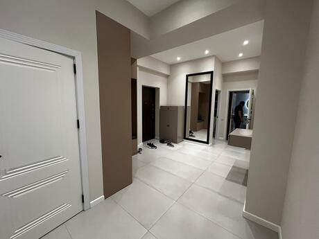 3-room new-build apartment for rent in Nizami, 180 m², 3 000 AZN/mo, photo 5 / 12