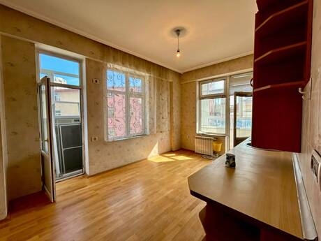 2-room apartment for rent, 75 m², Badamdar: 700 ₼/mo 2