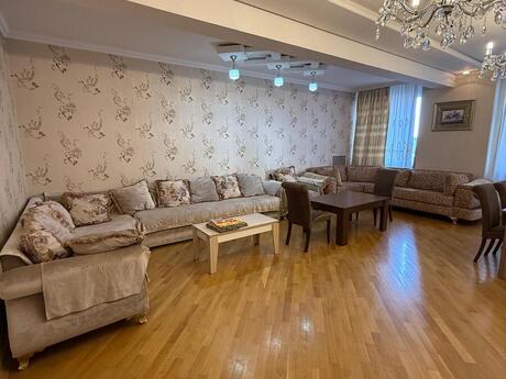 3 otaqlı mənzil, 138 m², Şah İsmayıl Xətai: 430 000 ₼ 2