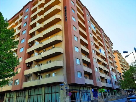 4-комнатная квартира, 170 м², Elmlər Akademiyası: 440 000 ₼ 2