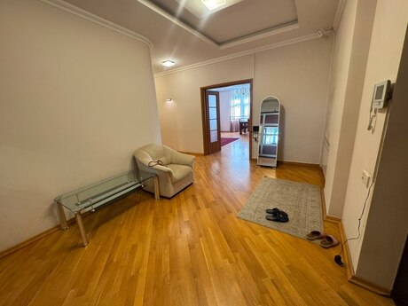 Kirayə 3 otaqlı mənzil, 170 m², Nəsimi: 1 500 ₼/ay 5