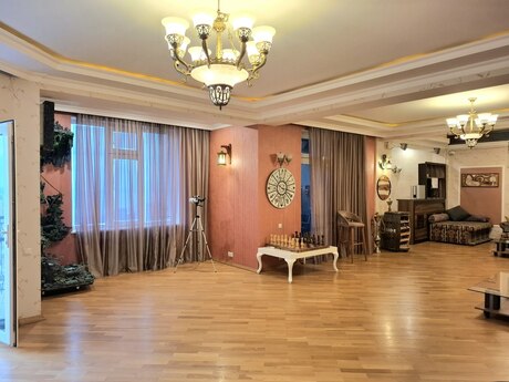 5 otaqlı mənzil, 300 m², İçəri Şəhər: 700 000 ₼ 3