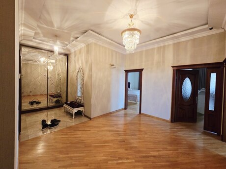 4-room apartment, 180 m², 8 Noyabr: 485 000 ₼ 2