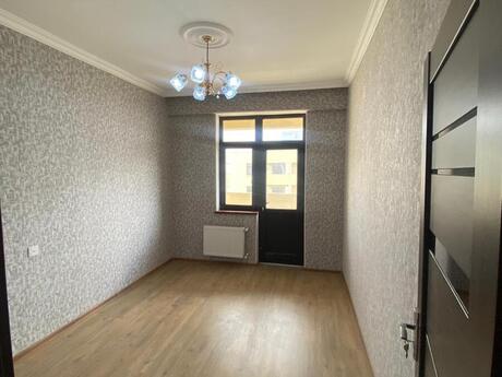 4-room apartment for rent, 99 m², Zabrat: 400 ₼/mo 3