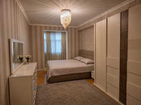 4-room apartment for rent, 110 m², Nəriman Nərimanov: 1 200 ₼/mo 5