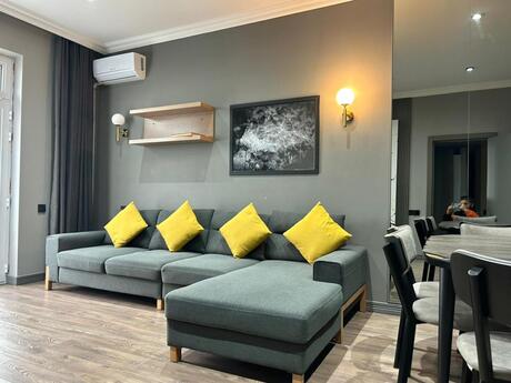 Elan №6451919 - Bakı, Şah İsmayıl Xətai m., 3 otaqlı, 100 m², 3/4 mərtəbə