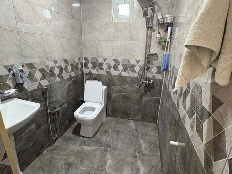 4 otaqlı həyət evi, 110 m², Binə: 95 000 ₼ 4