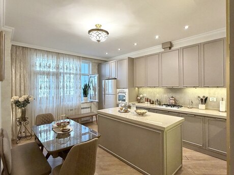 3 otaqlı mənzil, 145 m², İnşaatçılar: 385 000 ₼ 4
