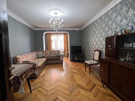 3 rooms · 75 m² · floor 3/5, Yasamal