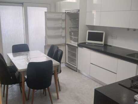 Nərimanovda 3 otaqlı yeni tikili mənzil satılır, 150 m², 360 000 AZN, şəkil 4 / 12