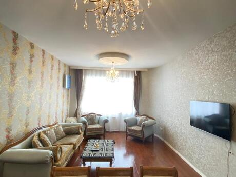 Kirayə 2 otaqlı mənzil, 85 m², İnşaatçılar: 700 ₼/ay 4