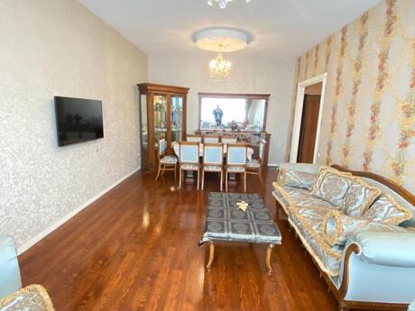 Kirayə 2 otaqlı mənzil, 85 m², İnşaatçılar: 700 ₼/ay 3