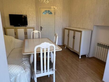 Kirayə 2 otaqlı mənzil, 65 m², İçəri Şəhər: 990 ₼/ay 3