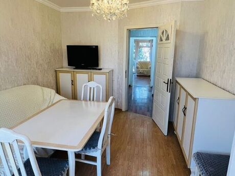 Kirayə 2 otaqlı mənzil, 65 m², İçəri Şəhər: 990 ₼/ay 2