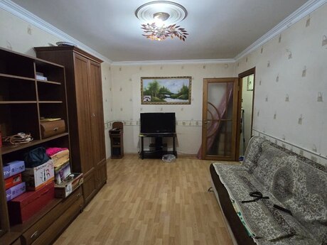 Elan №6452102 - Bakı, Elmlər Akademiyası m., 3 otaqlı, 61 m², 2/5 mərtəbə