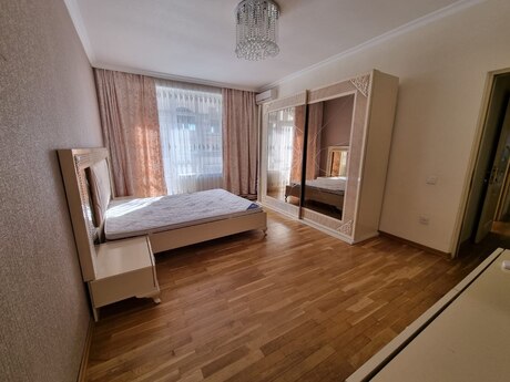 Elan №6452181 - Bakı, Səbail r., 2 otaqlı, 96 m², 16/18 mərtəbə