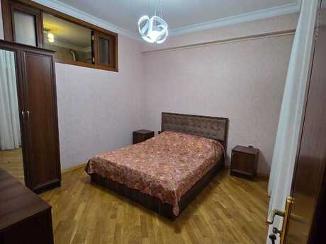 2-room apartment for rent, 70 m², Şah İsmayıl Xətai: 890 ₼/mo 4