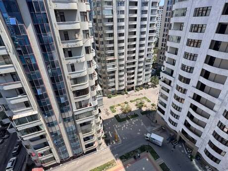 Kirayə 4 otaqlı mənzil, 220 m², Nəsimi: 3 000 ₼/ay 3