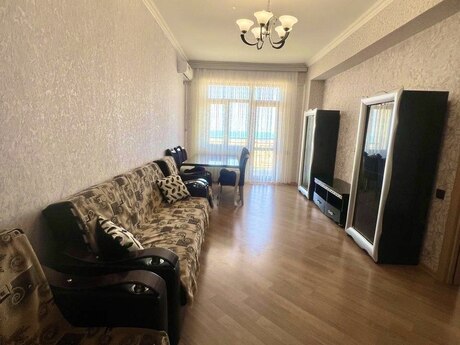 2 otaq · 85 m² · 13/17 mərtəbə, Bayıl