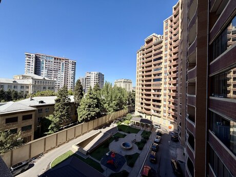 Объявление №6452309 - Баку, м. Гянджлик, 3-комн., 137 м², 6/16 этаж
