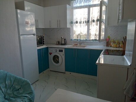 3 otaqlı mənzil, 70 m², Azadlıq Prospekti: 240 000 ₼ 2