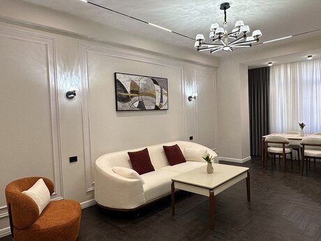 2 otaq · 67,2 m² · 3/17 mərtəbə, Renessans Palace