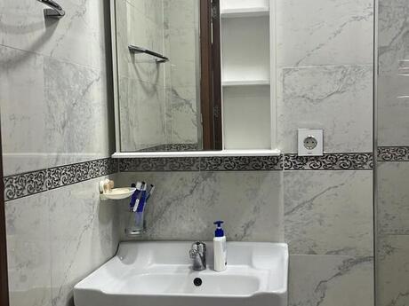 1-room apartment for rent, 40 m², 28 May: 650 ₼/mo 3
