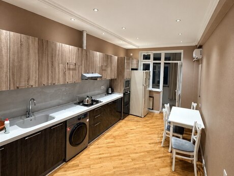 4 otaqlı mənzil, 170 m², Nərimanov: 518 000 ₼ 4