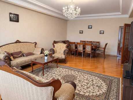 Аренда: 4-комнатная квартира, 170 м², İçəri Şəhər: 1 400 ₼/мес 2