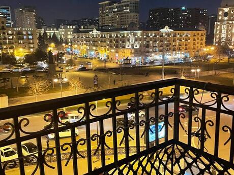 Elan №6452448 - Bakı, Nizami m., 3 otaqlı, 70 m², 4/5 mərtəbə