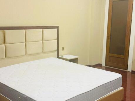 Kirayə 3 otaqlı mənzil, 160 m², Nəriman Nərimanov: 1 200 ₼/ay 3