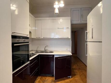Kirayə 4 otaqlı mənzil, 100 m², Şah İsmayıl Xətai: 900 ₼/ay 5