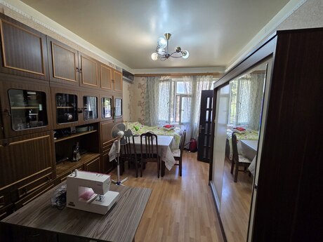 2 otaq · 40 m² · 1/5 mərtəbə, Azadlıq Prospekti