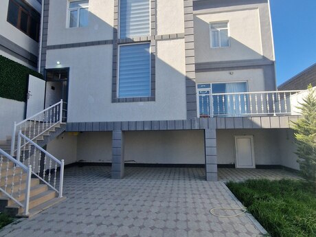 Elan №6452705 - Bakı, Zabrat q., 5 otaqlı, 195 m²