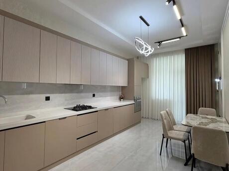 Kirayə 2 otaqlı mənzil, 80 m², Şah İsmayıl Xətai: 1 300 ₼/ay 5