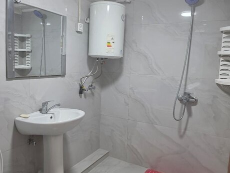 Аренда: 2-комнатная квартира, 60 м², Elmlər Akademiyası: 1 000 ₼/мес 5