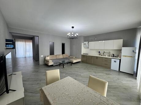 Kirayə 2 otaqlı mənzil, 70 m², Nizami: 1 200 ₼/ay 5