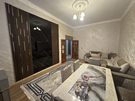 3 rooms · 65 m² · floor 1/3, Lökbatan