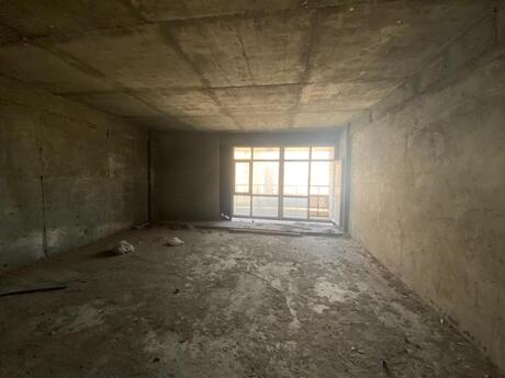 4 otaqlı mənzil, 175 m², 28 May: 542 500 ₼ 2